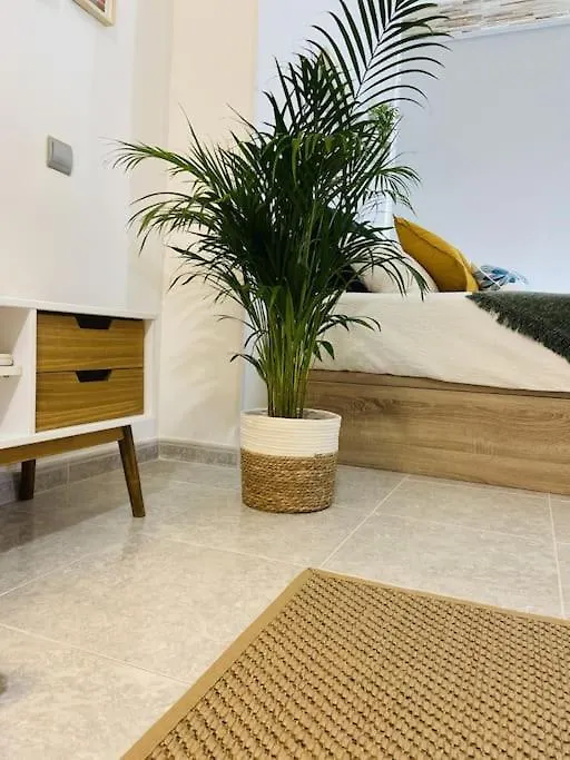 Alterhome Luminoso Estudio Con Piscina Y Maravillosas Vistas 토레몰리노스 아파트